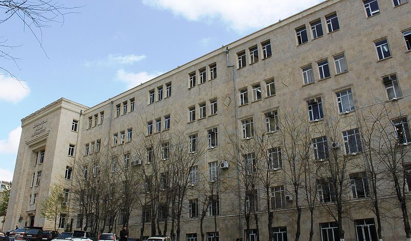 File:Universtitetinbaku.JPG