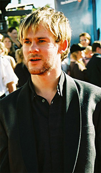 Файл:Dominic Monaghan 2003.jpg