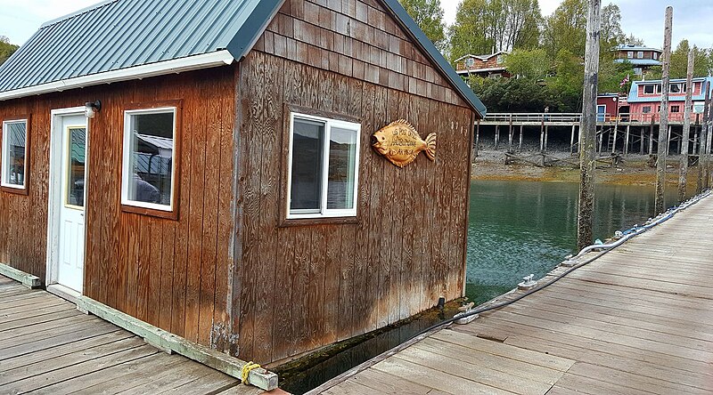 File:Halibut Cove Post Office.jpg