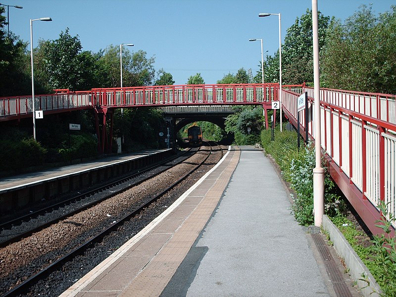 File:New Pudsey Stn 2.jpg