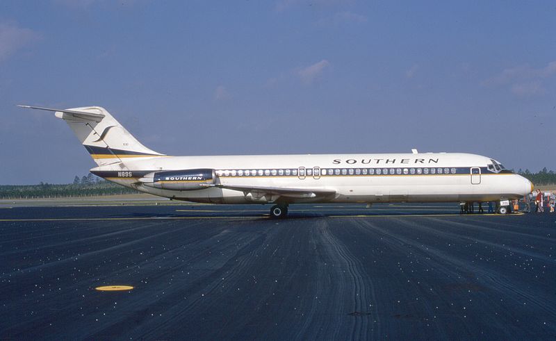 File:Southern Airways DC-9 (6146173132).jpg