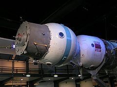 Una Soyuz 7K-OK inicial en el National Space Centre en Leicester, Inglaterra