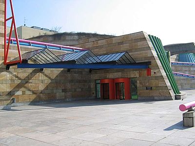 Complexity and Contradiction. The Neue Staatsgalerie by James Stirling in Stuttgart, Germany (1977–1984).