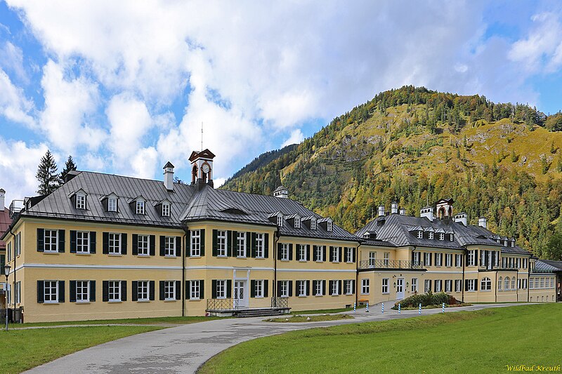 File:A Wildbad Kreuth.jpg