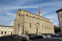 Arezzo Cathedral 02.jpg