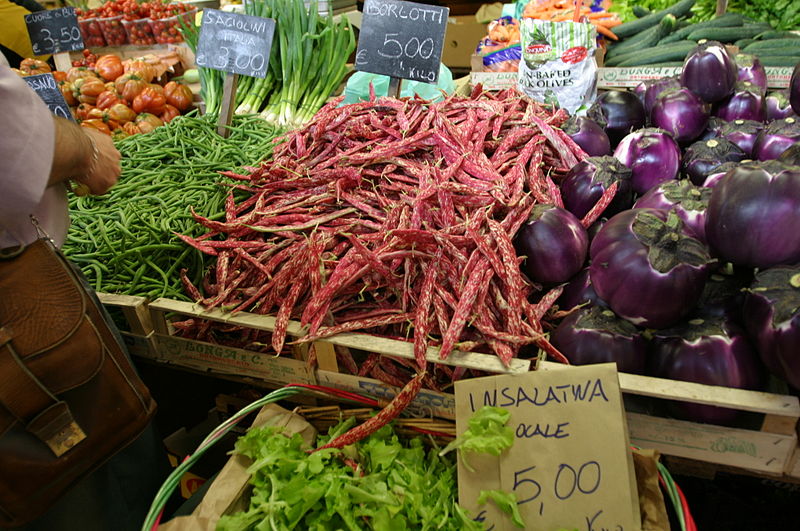 File:Beans in Ventimiglia.jpg