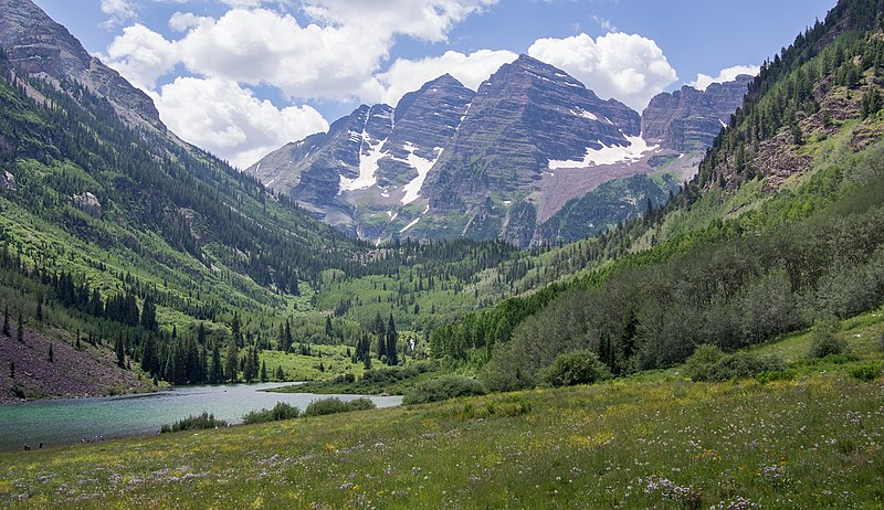 File:Maroon Bells (11553)a.jpg