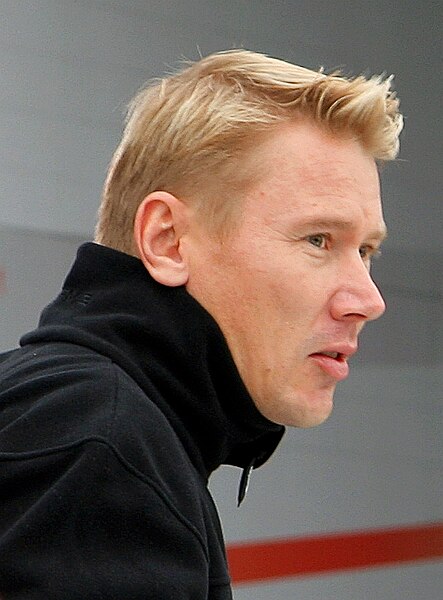 File:Mika Haekkinen 2006.jpg