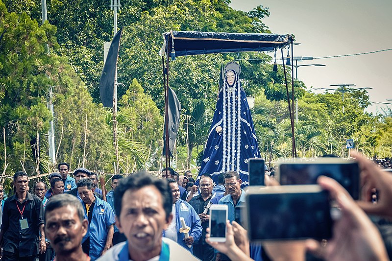 File:Patung Tuan ma-Semana Santa.jpg