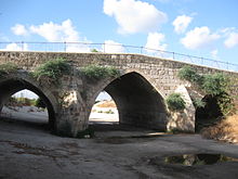 Mamluk bridge, Yavne008.jpg