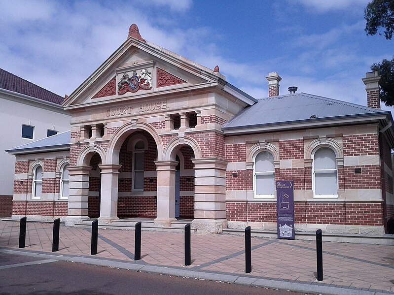 File:Old Midland Courthouse.jpg