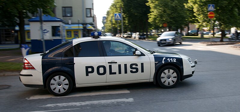 Файл:Poliisi.JPG