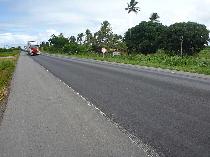 File:Sergipe - BR-101 (pavimento).jpg