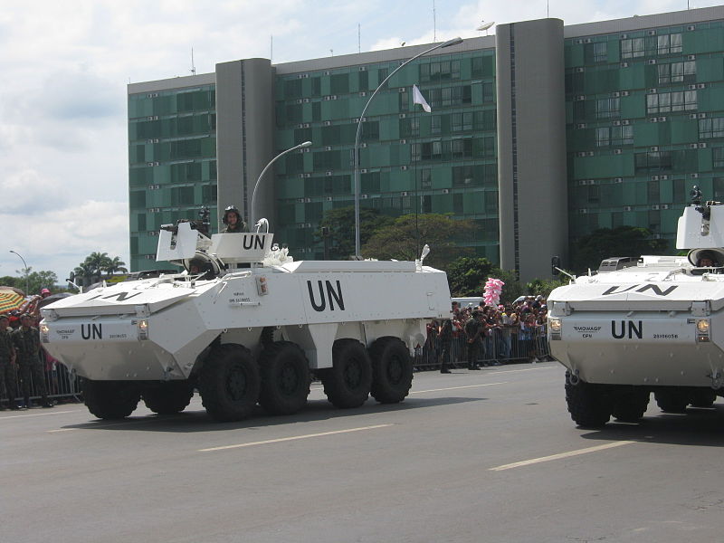 File:Brazilian MOWAG Piranhas.jpg