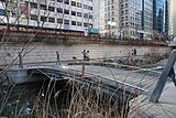 Cheonggye Stream in winter