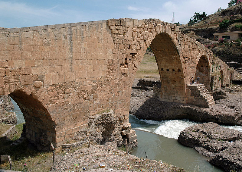 File:Dalal Bridge.jpg