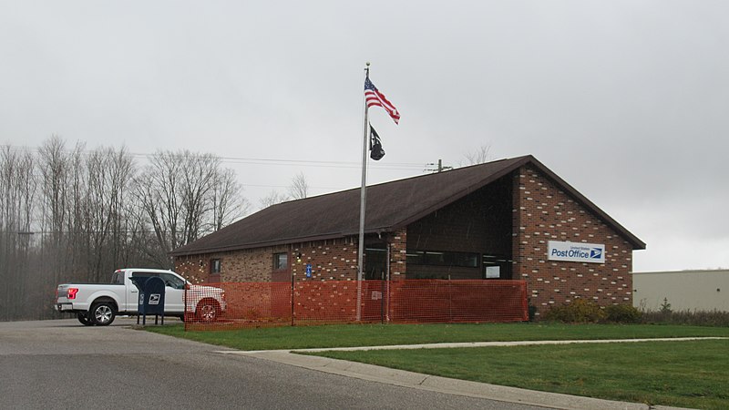 File:Johannesburg, MI post office.jpg