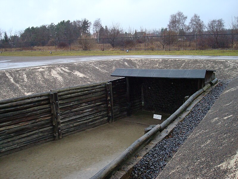 File:Sachsenhausen fusilamientos.jpg