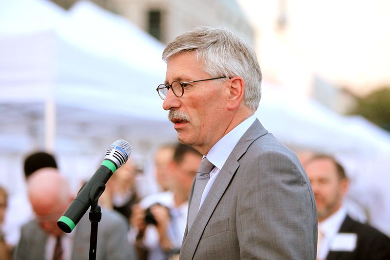 File:Thilo Sarrazin030709.jpg