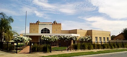 Mosque (left) and community centre (right) on Acacia St