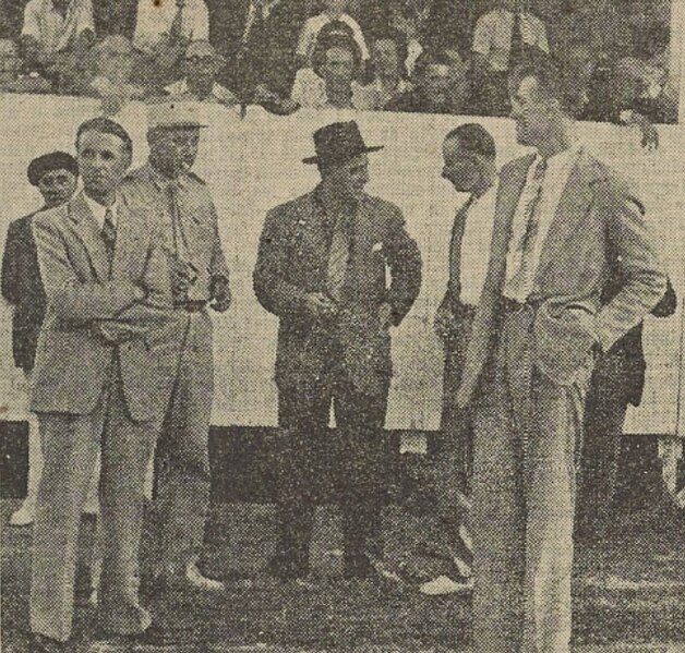 File:Inauguration Stade du Hameau.jpg