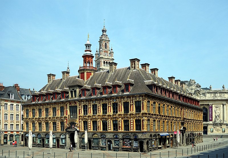 Archivo:Lille vieille bourse profil.JPG