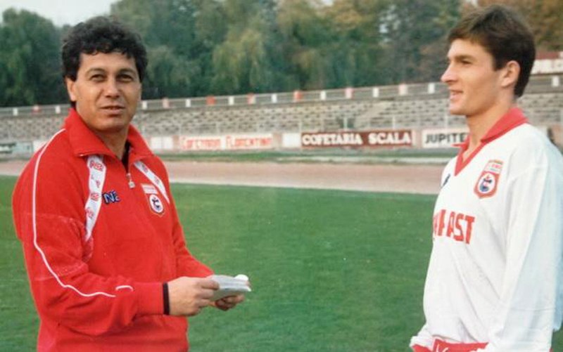 File:Lucescu-Sabau.jpg