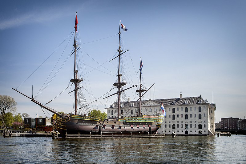 File:Replica VOC-schip Amsterdam.jpg