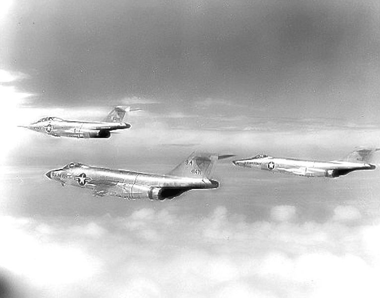 File:437th Fighter-Interceptor Squadron-3-F-101Bs.jpg