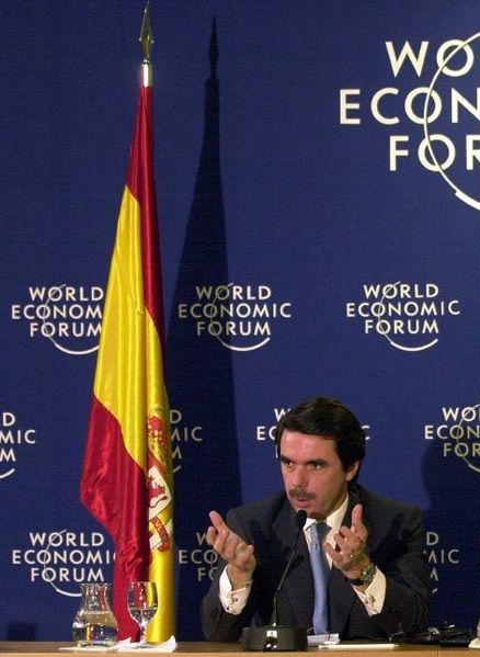 Archivo:AZNAR en Davos 2000.jpg