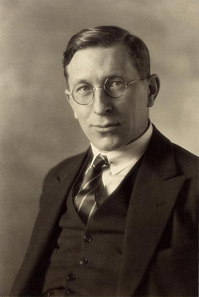 File:F. G. Banting 1923.jpg