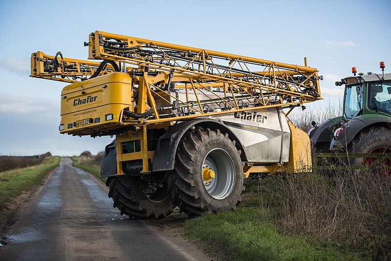 File:Folded spray boom.jpg