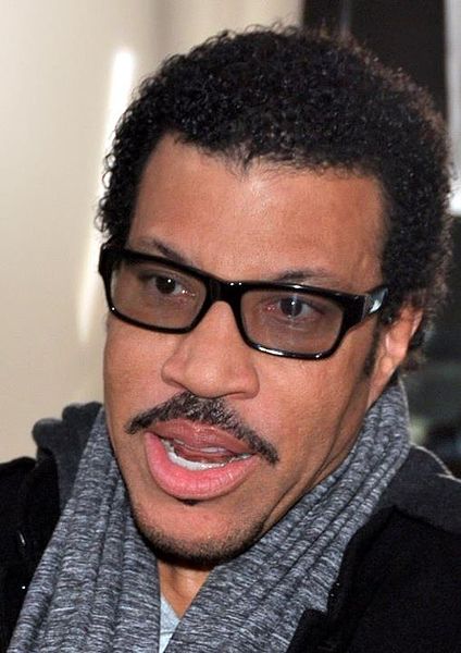 Файл:Lionel Richie 2012 2.jpg