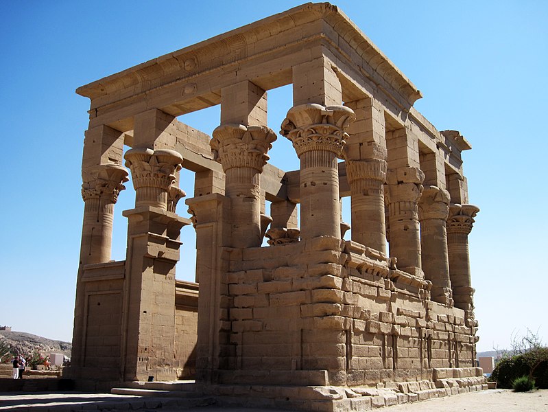 Файл:Philae Trajan's Kiosk 04.jpg