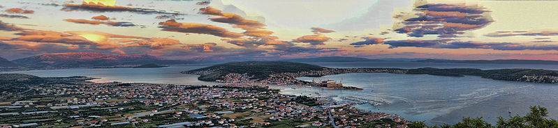 File:Trogir-panorama-from-NW-mountain 2014-09-26.jpg