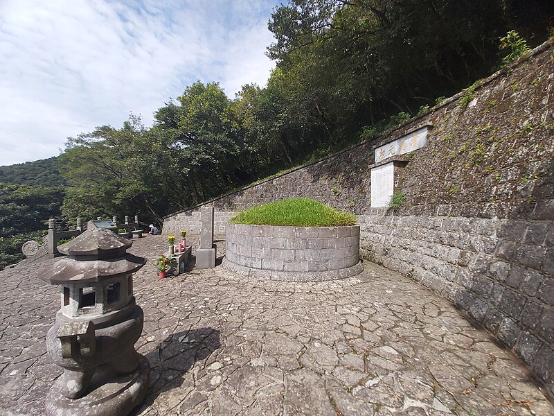 Archivo:Yu Youren's Tomb-06.2023-08-19.jpg