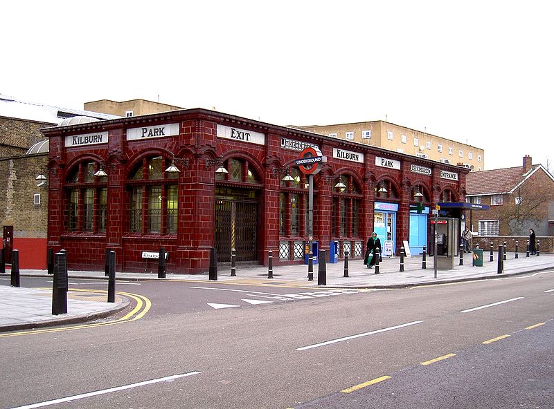 Файл:Kilburn park tube station.jpg