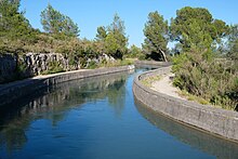 Roquefavour Aqueduct 3.jpg