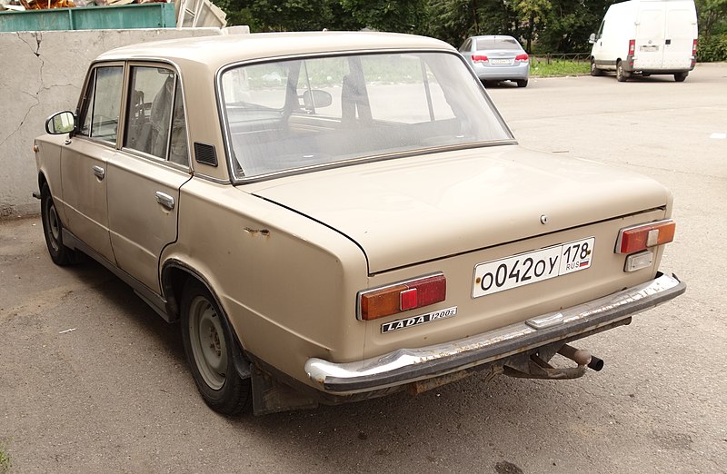 Файл:Lada VAZ-2101.jpg