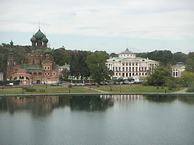 Вид на усадьбу Останкино в парке, 2005 год