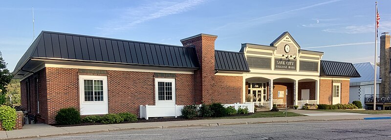 File:Sauk City Village Hall.jpg