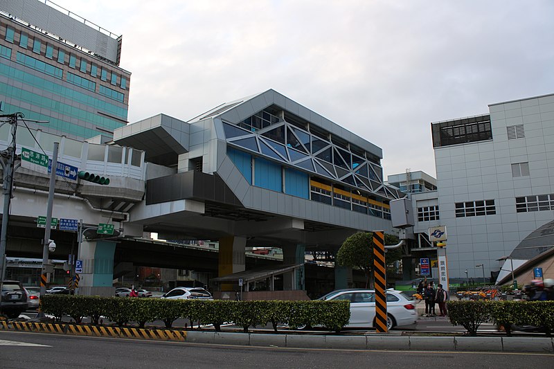 File:Touqianzhuang Station 2020-02-23.jpg