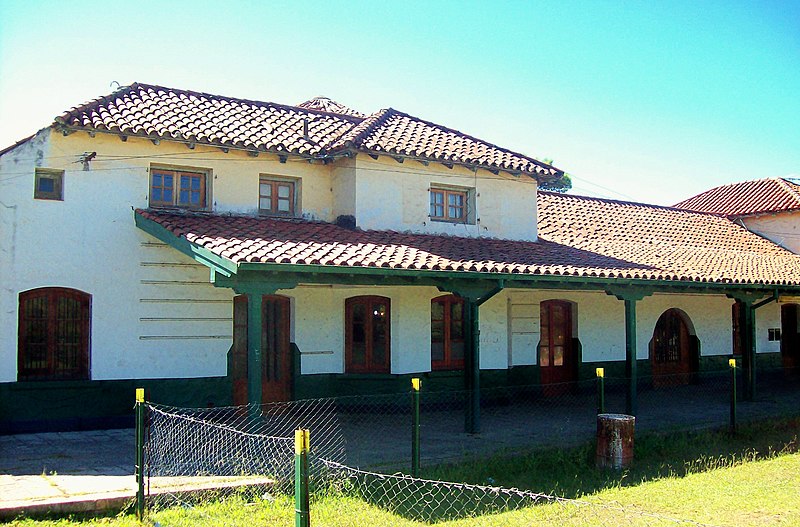 Archivo:Valle Hermoso Estación.jpg