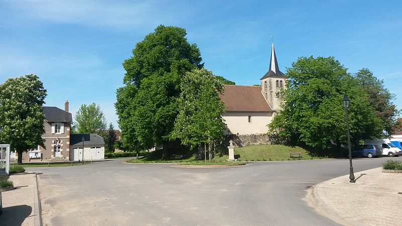 File:Avril-sur-Loire - L'église (1).jpg