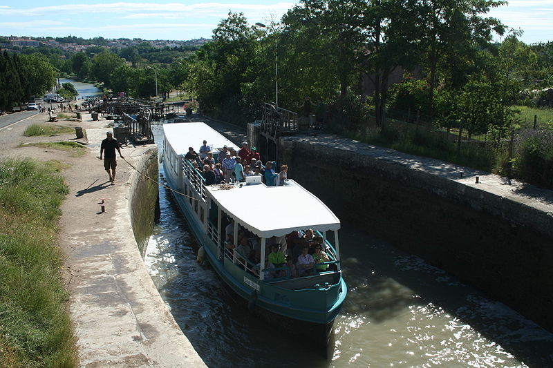 File:Beziers Fonseranes 2.JPG