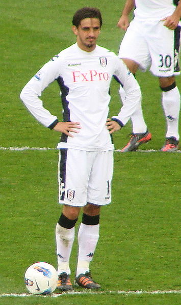 File:Bryan Ruiz Fulham.jpg