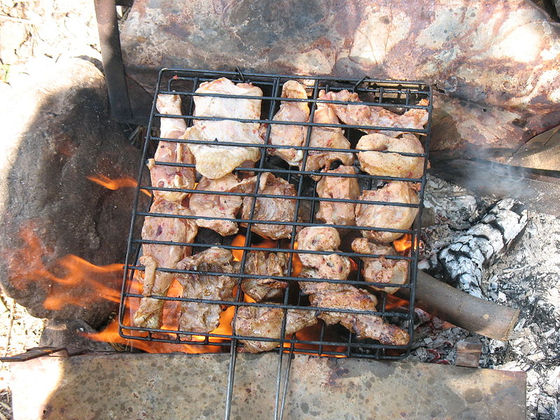 File:Grilling chicken.jpg