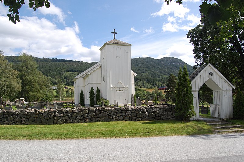 File:Moland kyrkje.JPG