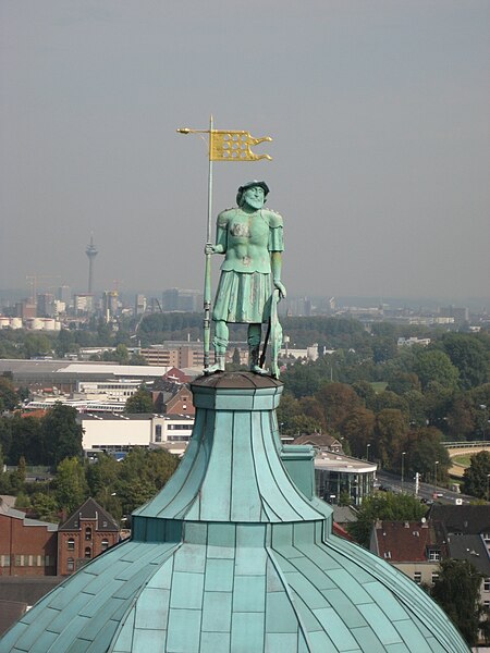 File:Quirinus Neuss 2009 Statue.jpg