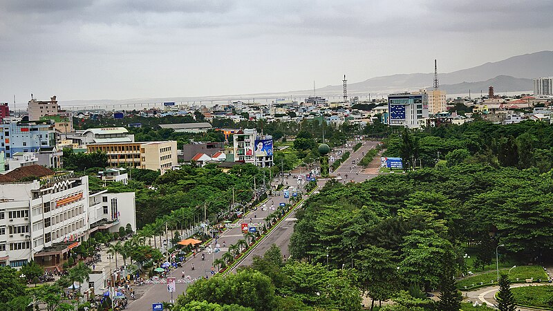 File:Skyline of Quy Nhon.jpg